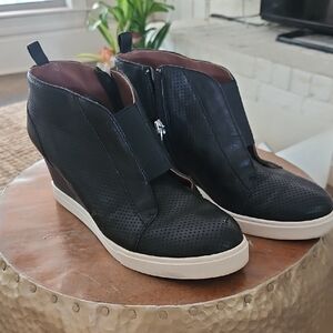 Paolo Navy Blue Leather Perforated Wedge Ankle Boots